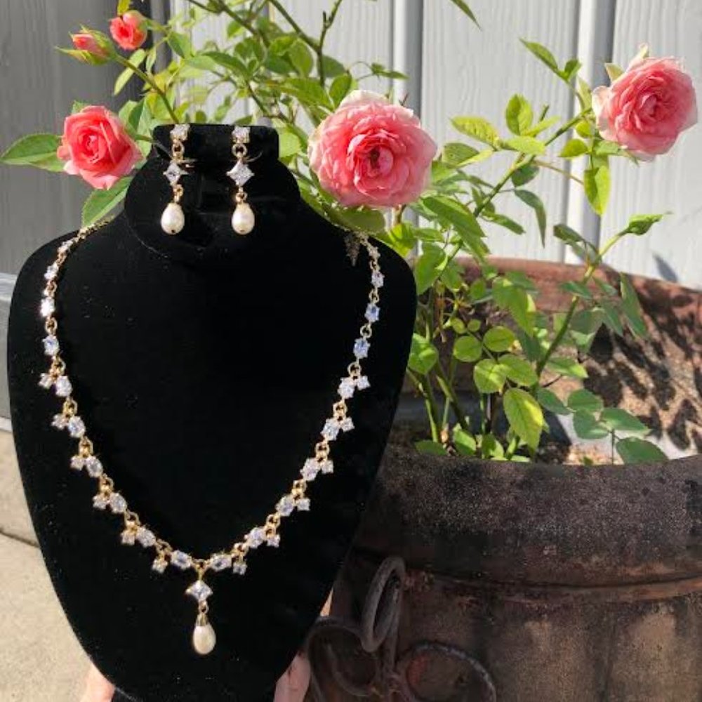 Clear Crystals, Rhinestones & Dangling Pearl Necklace/Earring Set